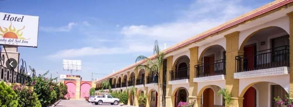 Hotel Posada Del Sol Inn Torreon Exterior photo